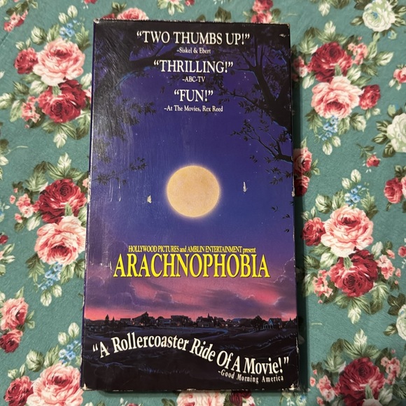 Arachnophobia 📼 VHS & Comic Book. Both in good condition. Are you afraid?🕷️🕸️ - Picture 6 of 14